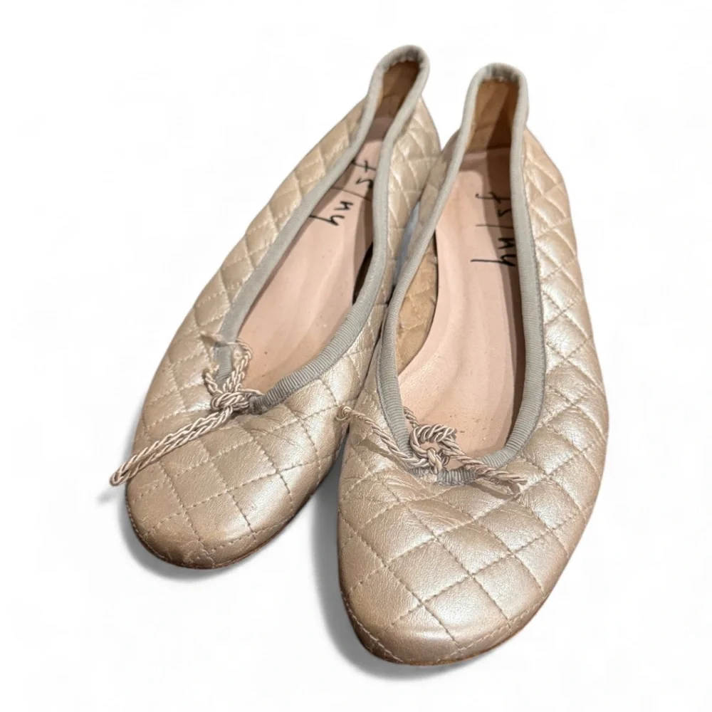 FS/NY Quilted Ballet Flats in Metallic Silver cream size 7B made in Spain